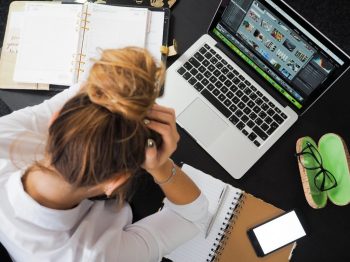Minder overweldigd voelen? 4 tips waarvan één goud waard is!